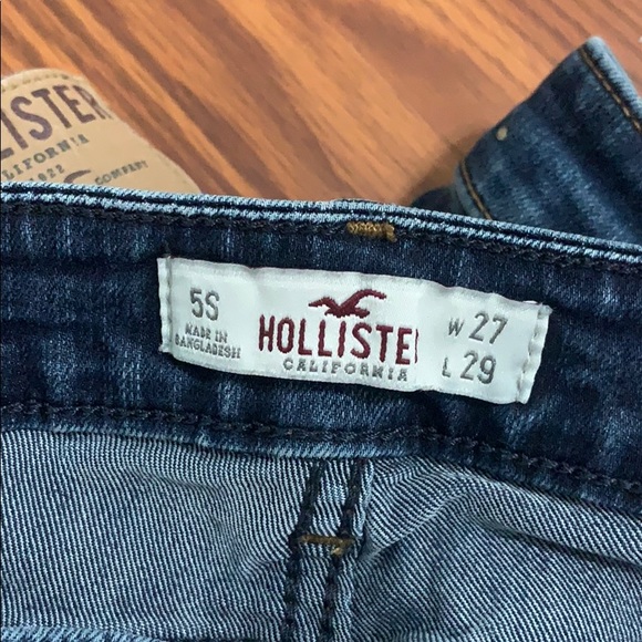 Hollister mid rise dark wash jeans - Picture 3 of 3